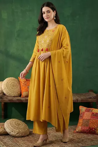 Women Ethnic Motifs Embroidered Regular Thread Work Kurta with Trousers & With Dupatta
