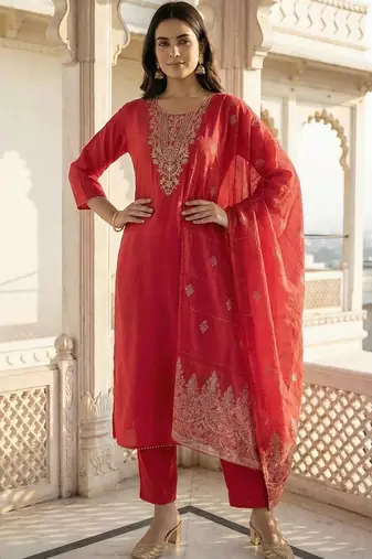 Women Ethnic Motifs Embroidered Regular Kurta with Trousers & With Dupatta