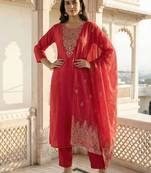 Women Ethnic Motifs Embroidered Regular Kurta with Trousers & With Dupatta