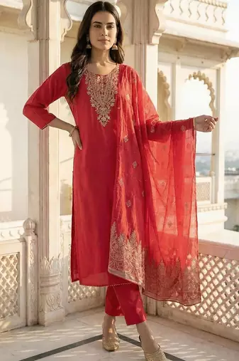 Women Ethnic Motifs Embroidered Regular Kurta with Trousers & With Dupatta