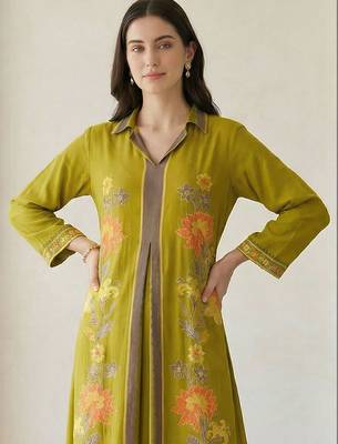 Women Floral Printed Regular Kurta with Palazzos 2