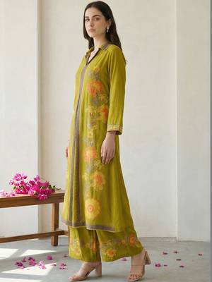 Women Floral Printed Regular Kurta with Palazzos 4
