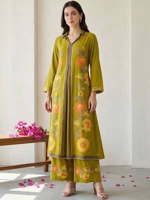 Women Floral Printed Regular Kurta with Palazzos 5