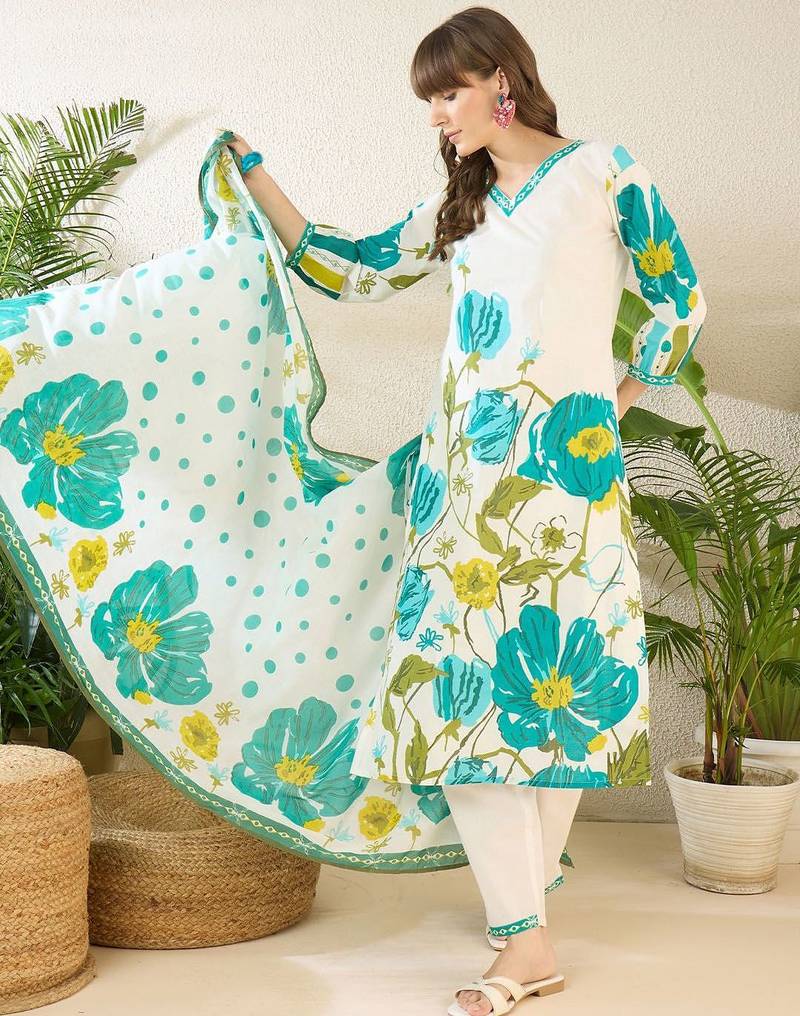 Women Floral Printed Regular Pure Cotton Kurta with Trousers & With Dupatta