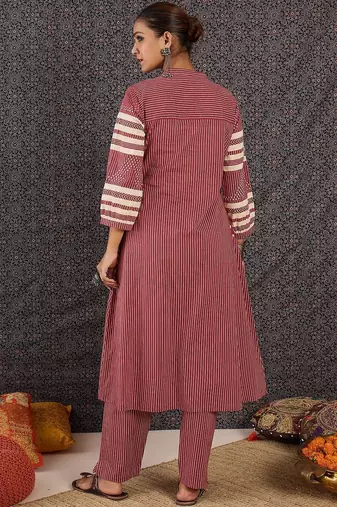 Women Printed Regular Sequinned Kurta with Trousers