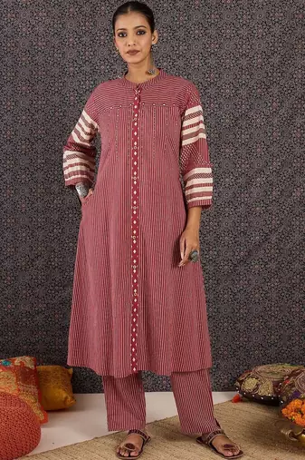 Women Printed Regular Sequinned Kurta with Trousers
