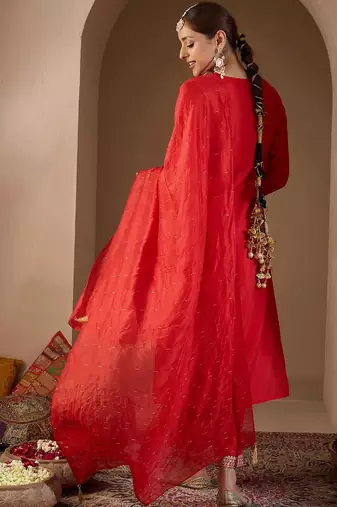Women Ethnic Motifs Embroidered Regular Thread Work Kurta with Trousers & With Dupatta