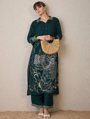 Women Ethnic Motifs Printed Regular Kurta with Trousers 5