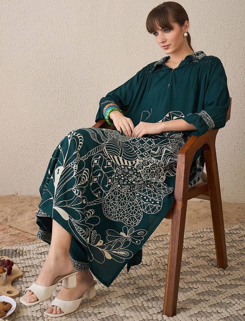 Women Ethnic Motifs Printed Regular Kurta with Trousers