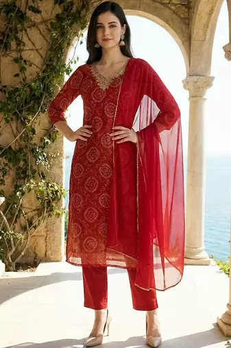 Women Ethnic Motifs Printed Regular Thread Work Kurta with Trousers & With Dupatta