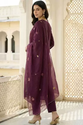 Women Ethnic Motifs Embroidered Regular Thread Work Kurta with Trousers & With Dupatta