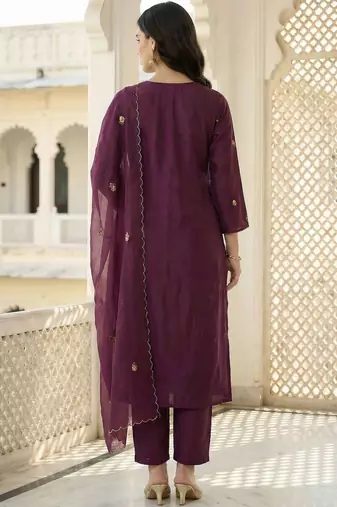 Women Ethnic Motifs Embroidered Regular Thread Work Kurta with Trousers & With Dupatta