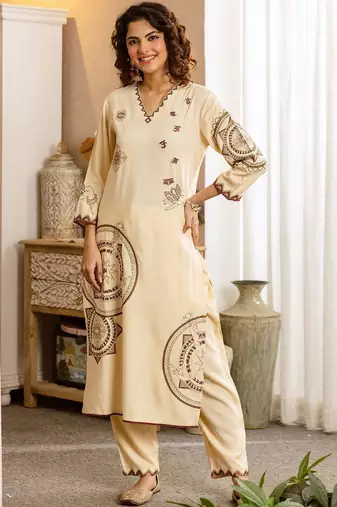 Women Ethnic Motifs Printed Regular Kurta with Trousers