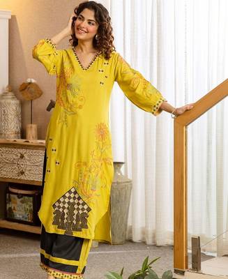 Women Ethnic Motifs Embroidered Regular Thread Work Kurta with Palazzos 1