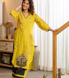 Women Ethnic Motifs Embroidered Regular Thread Work Kurta with Palazzos