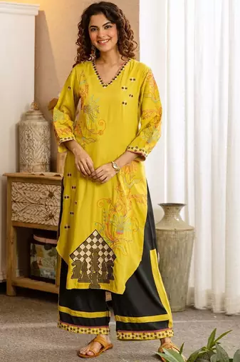 Women Ethnic Motifs Embroidered Regular Thread Work Kurta with Palazzos