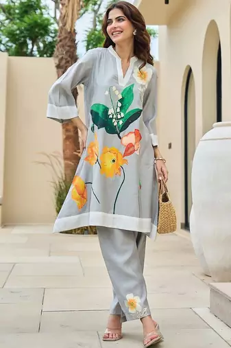 Floral Printed Mandarin Collar A-Line Sequinned Kurta With Trousers