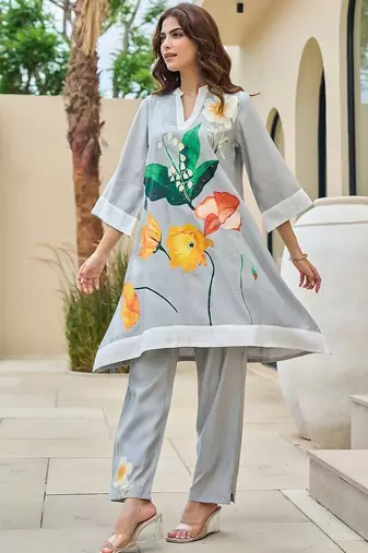 Floral Printed Mandarin Collar A-Line Sequinned Kurta With Trousers