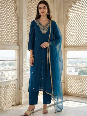 Women Ethnic Motifs Embroidered Regular Kurta with Trousers & With Dupatta 1