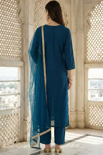 Women Ethnic Motifs Embroidered Regular Kurta with Trousers & With Dupatta