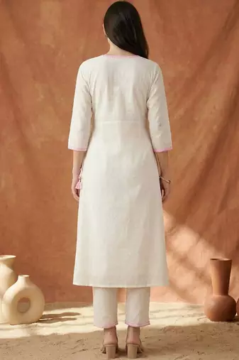 Women Ethnic Motifs Embroidered Angrakha Thread Work Pure Cotton Kurta with Trousers
