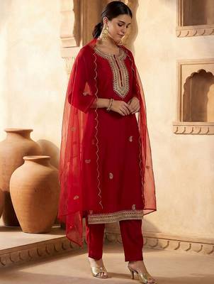 Women Ethnic Motifs Embroidered Regular Kurta with Trousers & With Dupatta 4