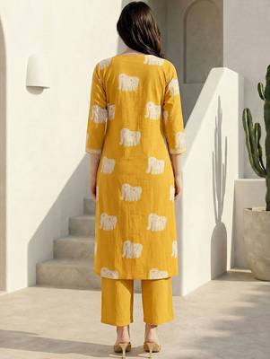 Women Animal Printed Regular Pure Cotton Kurta with Trousers 3