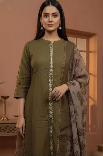 Women Ethnic Motifs Regular Thread Work Kurta with Trousers & With Dupatta