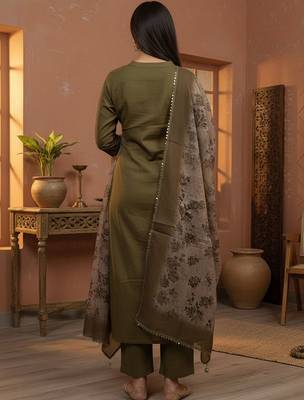 Women Ethnic Motifs Regular Thread Work Kurta with Trousers & With Dupatta 5