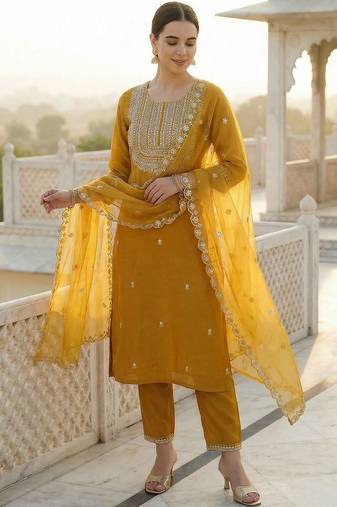 Women Ethnic Motifs Embroidered Regular Thread Work Kurta with Trousers & With Dupatta