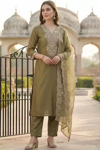 Women Ethnic Motifs Embroidered Regular Thread Work Kurta with Trousers & With Dupatta
