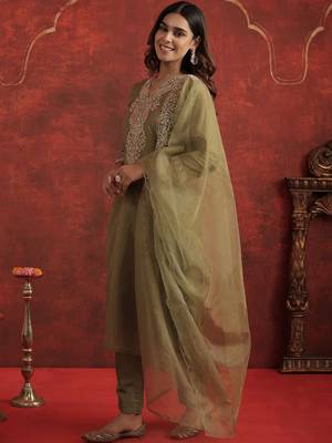Women Ethnic Motifs Embroidered Regular Thread Work Kurta with Trousers & With Dupatta 3