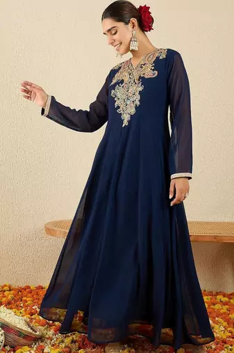 Women Ethnic Motifs Embroidered Panelled Thread Work Kurta with Trousers