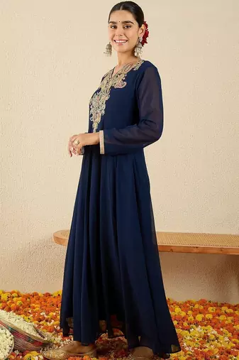 Women Ethnic Motifs Embroidered Panelled Thread Work Kurta with Trousers