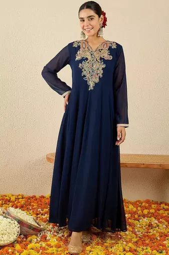 Women Ethnic Motifs Embroidered Panelled Thread Work Kurta with Trousers