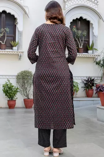 Women Ethnic Motifs Printed Regular Thread Work Pure Cotton Kurta with Trousers & With Dupatta