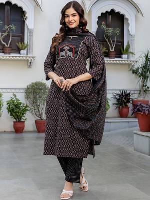 Women Ethnic Motifs Printed Regular Thread Work Pure Cotton Kurta with Trousers & With Dupatta 5