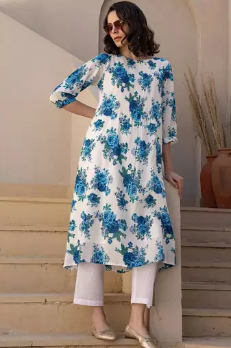 Women Floral Printed Pleated Pure Cotton Kurta with Trousers