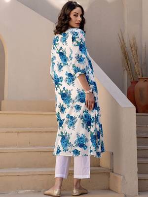 Women Floral Printed Pleated Pure Cotton Kurta with Trousers 4