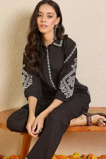 Women Ethnic Motifs Embroidered Regular Thread Work Pure Cotton Kurta with Trousers