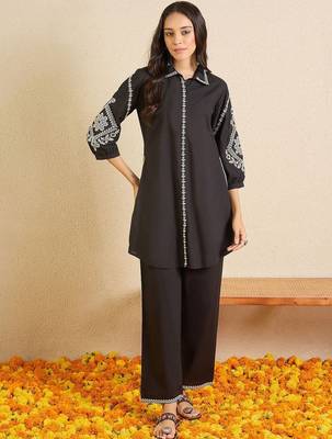 Women Ethnic Motifs Embroidered Regular Thread Work Pure Cotton Kurta with Trousers 4