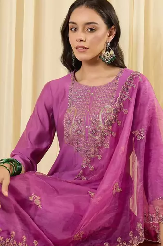 Women Ethnic Motifs Embroidered Regular Thread Work Kurta with Trousers & With Dupatta
