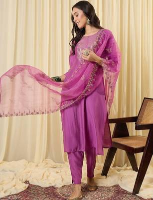 Women Ethnic Motifs Embroidered Regular Thread Work Kurta with Trousers & With Dupatta 4