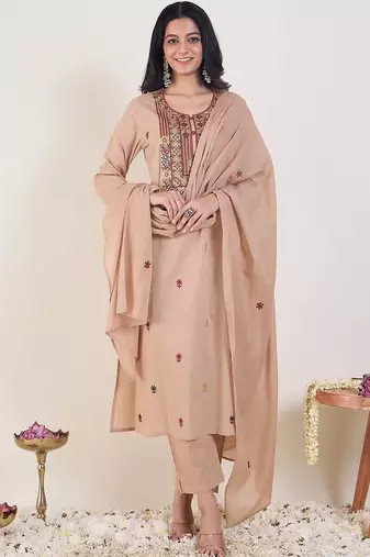 Ethnic Motifs Embroidered Thread Work Straight Kurta With Trousers & Dupatta