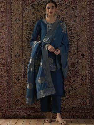 Ethnic Motifs Embroidered Round Neck Thread Work Kurta With Trousers & Dupatta 1