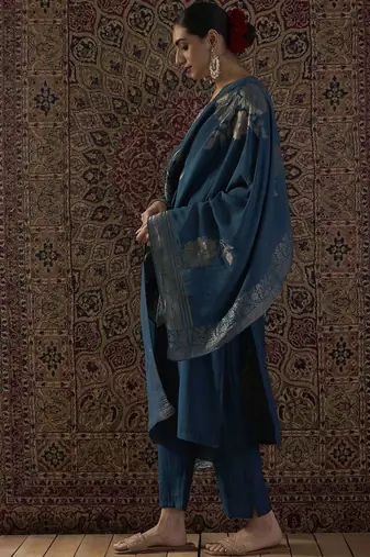 Ethnic Motifs Embroidered Round Neck Thread Work Kurta With Trousers & Dupatta