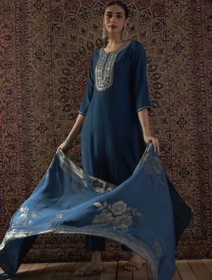 Ethnic Motifs Embroidered Round Neck Thread Work Kurta With Trousers & Dupatta 4
