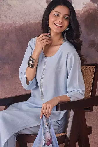 Self Design Regular Thread Work Kurta With Trousers & Dupatta