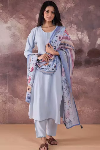 Self Design Regular Thread Work Kurta With Trousers & Dupatta