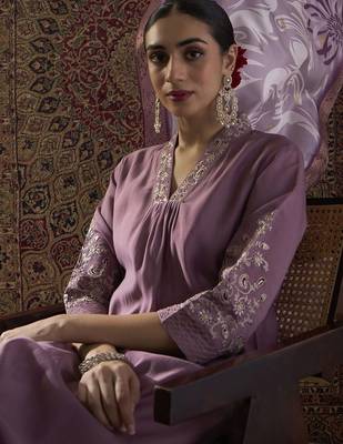 Floral Embroidered Thread Work Straight Kurta With Trousers & Dupatta 6